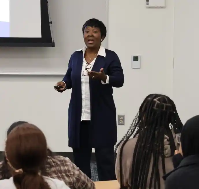 Photo of Elizabeth Armstrong-Mensah