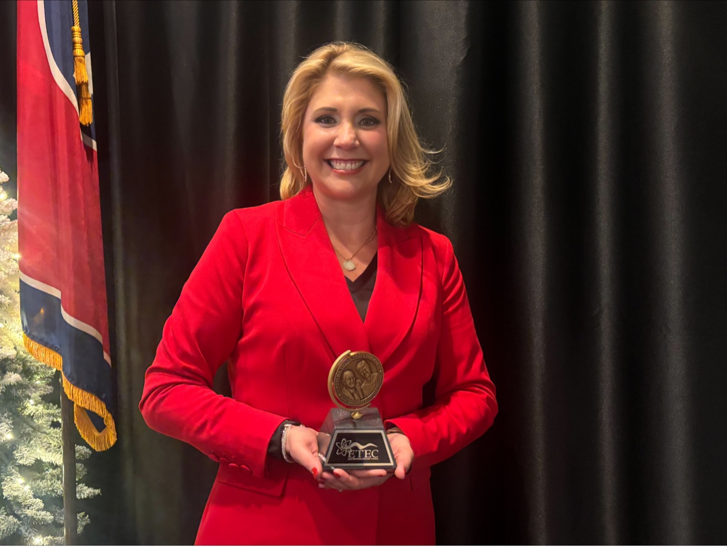 Ashley Golden awarded ETEC’s Postma Young Professional Award