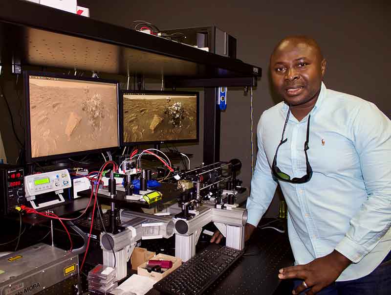 Physicist develops laser technology to analyze groundwater and help the sick